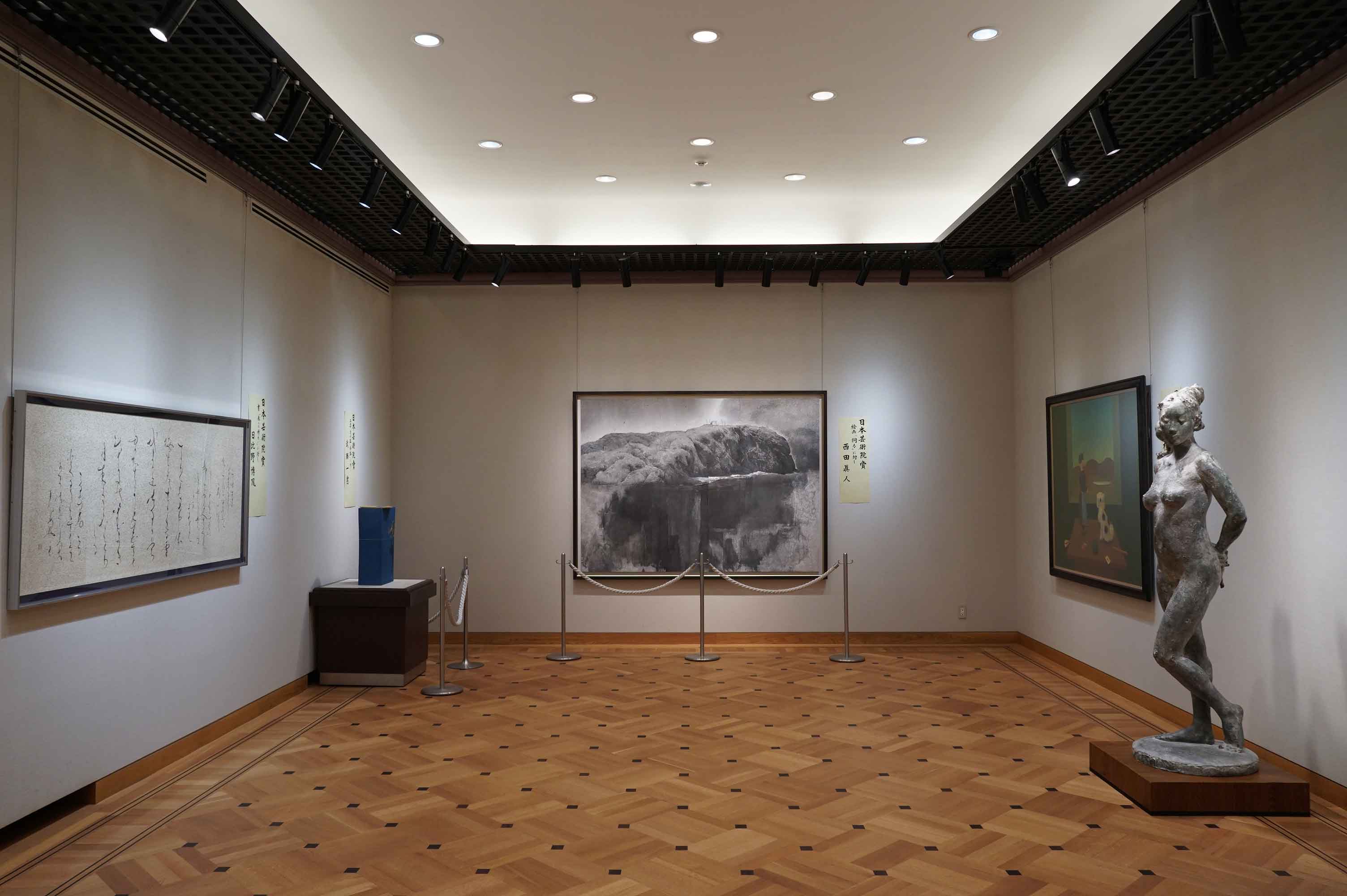 授賞者関連作品展示 写真