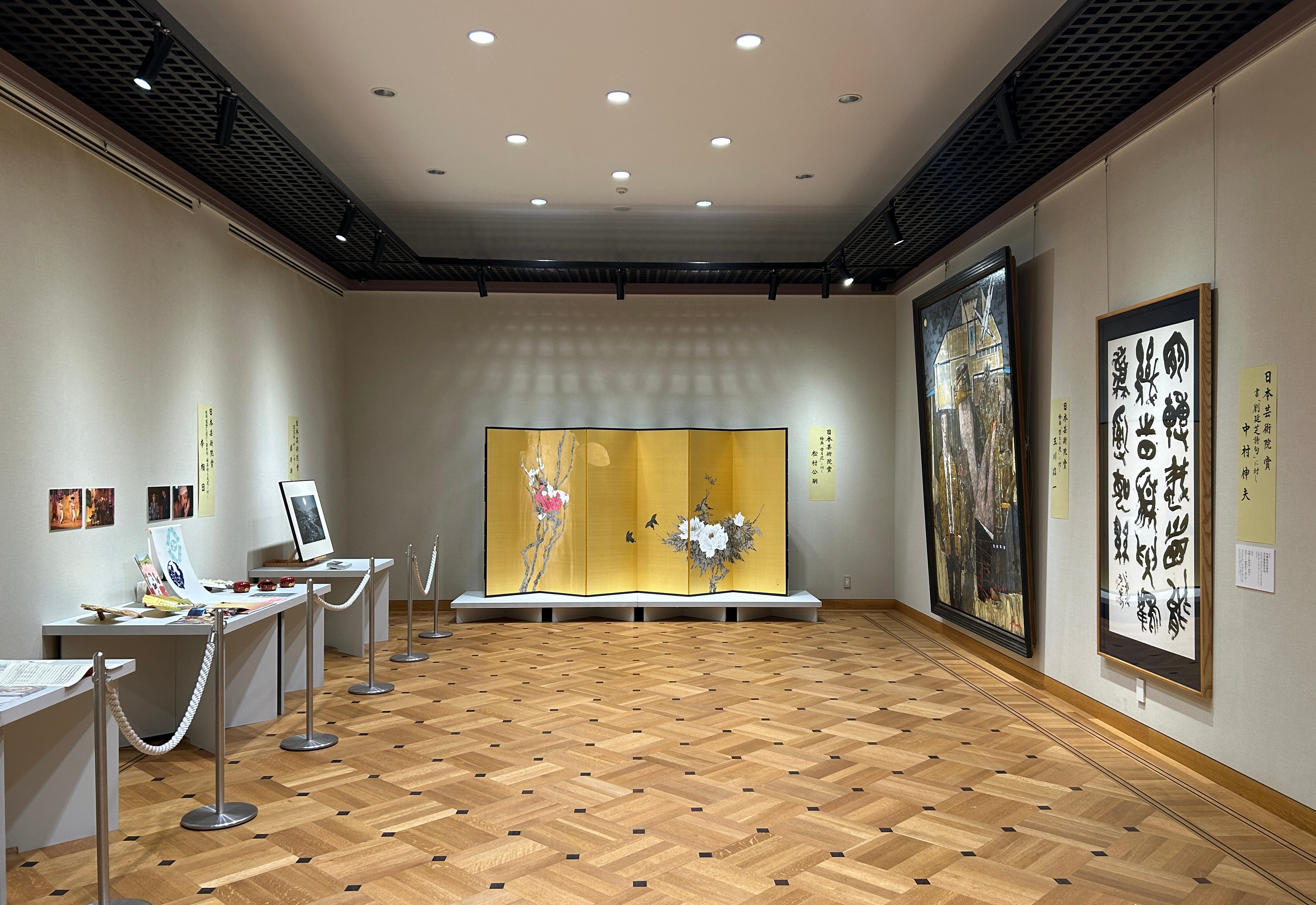 授賞者関連作品展示 写真